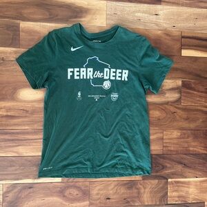 Nike Dri Fit Milwaukee Bucks Basketball Fear the Deer Tee size Large